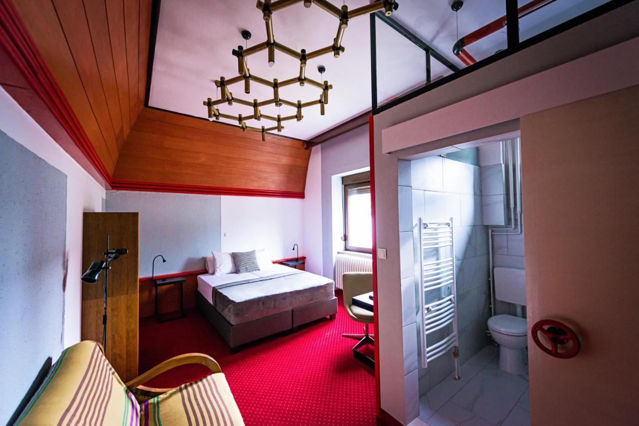Pb Urban Garden Stay With Secured Parking สเรมสกา มิโตรวิตซา ภายนอก รูปภาพ