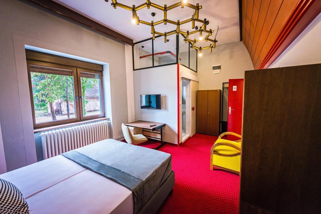 Pb Urban Garden Stay With Secured Parking สเรมสกา มิโตรวิตซา ภายนอก รูปภาพ